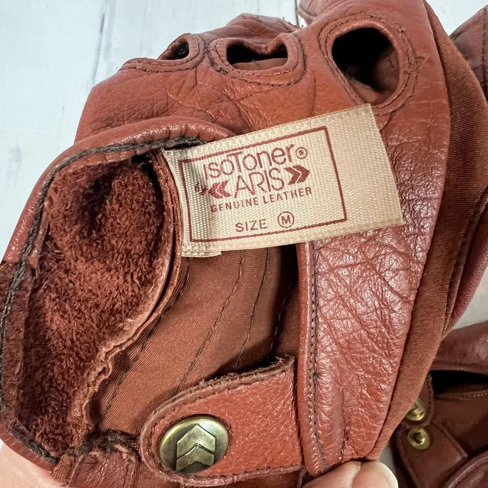 Vintage Isotoner Leather Driving Gloves - Picture 13 of 14